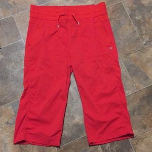 Lululemon studio crops